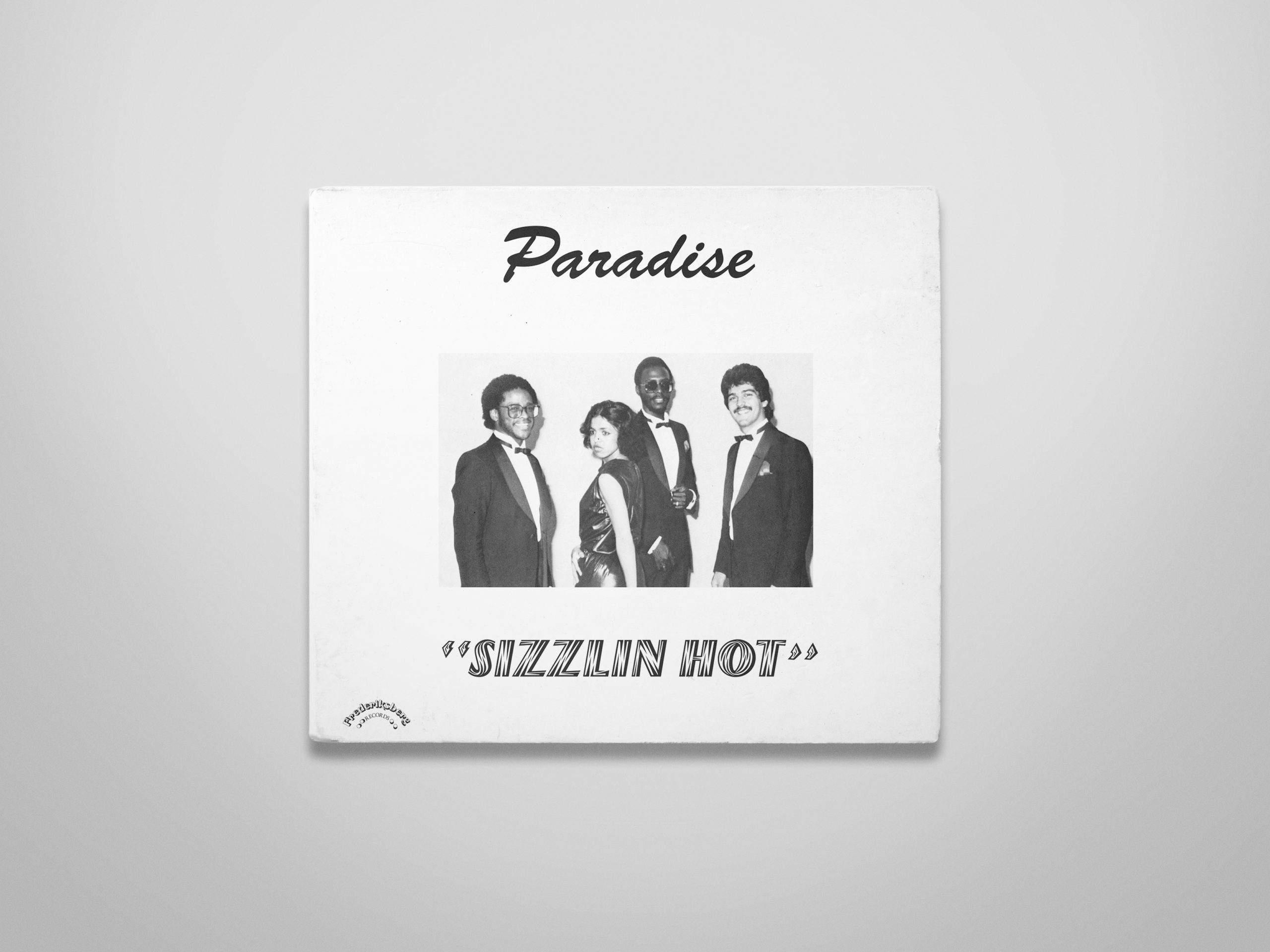 Paradise-Sizzlin-Hot-CD01